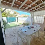 Daire Maison Mitoyenne Climatisee Avec Piscine, Grande Terrasse, Proche A - Fr-1-326-809 *